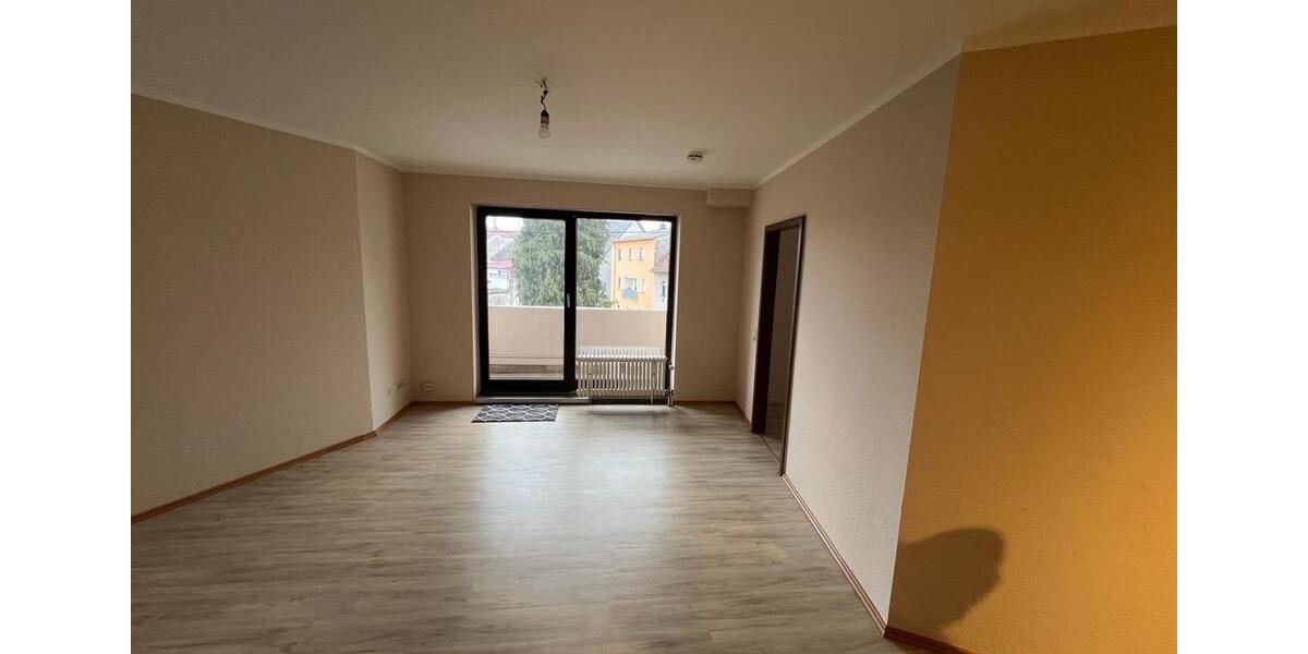 Etagenwohnung Neunkirchen Heinitz - 1 Zimmer, 50 m&sup2;, 650&euro; | Angebot:25230917