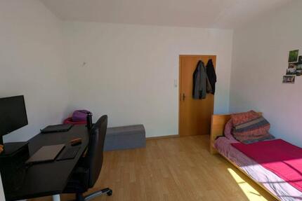 Wohnung Bayreuth Altstadt - 5 Zimmer, 100 m&sup2;, 400&euro; | Angebot:26351883
