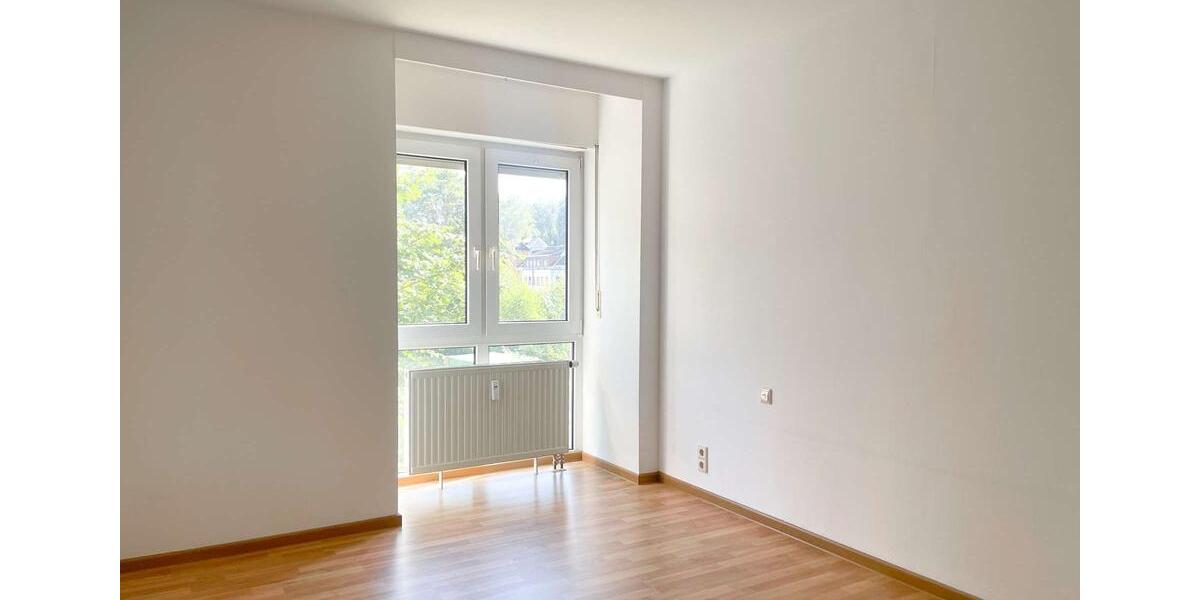 Etagenwohnung Klingenthal - 2 Zimmer, 69 m&sup2;, 350&euro; | Angebot:26547173