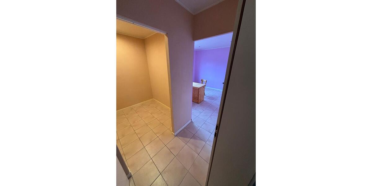 Erdgeschoßwohnung Grünberg - 4 Zimmer, 140 m&sup2;, 1.150&euro; | Angebot:24652497