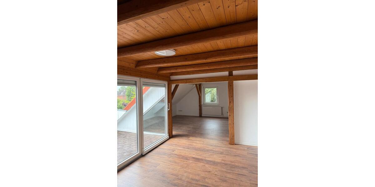 Dachgeschoßwohnung Lindhorst - 3.5 Zimmer, 102 m&sup2;, 850&euro; | Angebot:26582753