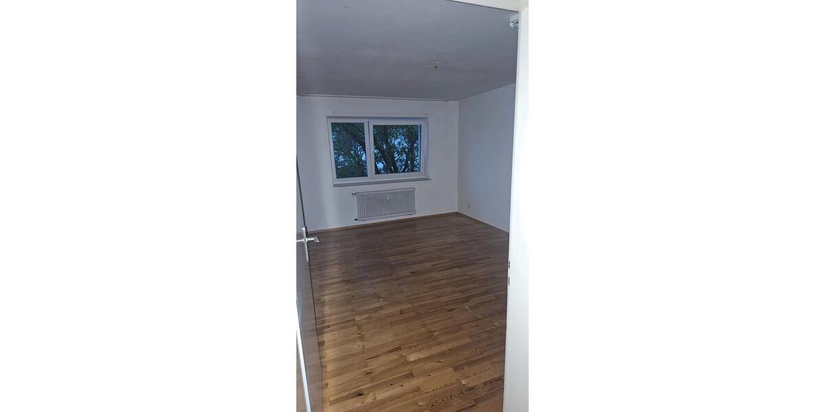Wohnen auf Zeit Rosenheim Egarten - 3 Zimmer, 74 m&sup2;, 990&euro; | Angebot:26262800