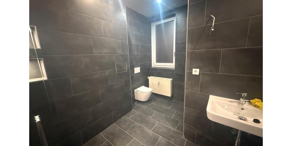 Etagenwohnung Hannover - 3 Zimmer, 130 m&sup2;, 1.680&euro; | Angebot:25066565