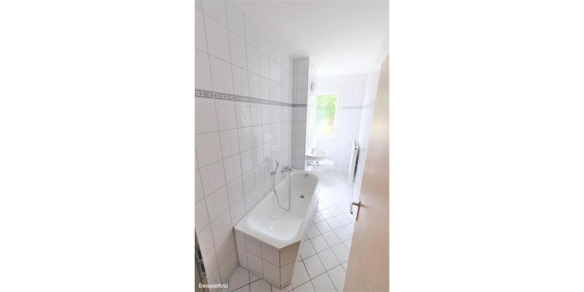 Etagenwohnung Saalfeld (Saale) - 3 Zimmer, 59 m&sup2;, 341&euro; | Angebot:26067537