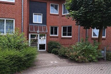 Wunderschöne 3-Raum-Maisonette-Wohnung mit ausgebauten Spitzboden ab sofort zu vermieten zimmer