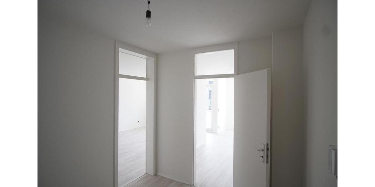 Erdgeschoßwohnung Essen Stadtbezirk VI - 4 Zimmer, 98 m&sup2;, 830&euro; | Angebot:24689419