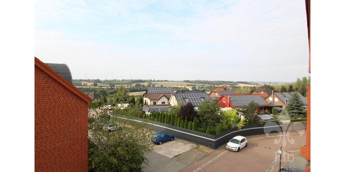 Niedliche 2 Zi- Dachgeschosswohnung mit Dusche und Keller im Lindenplatz, Hermsdorf 2 zimmer