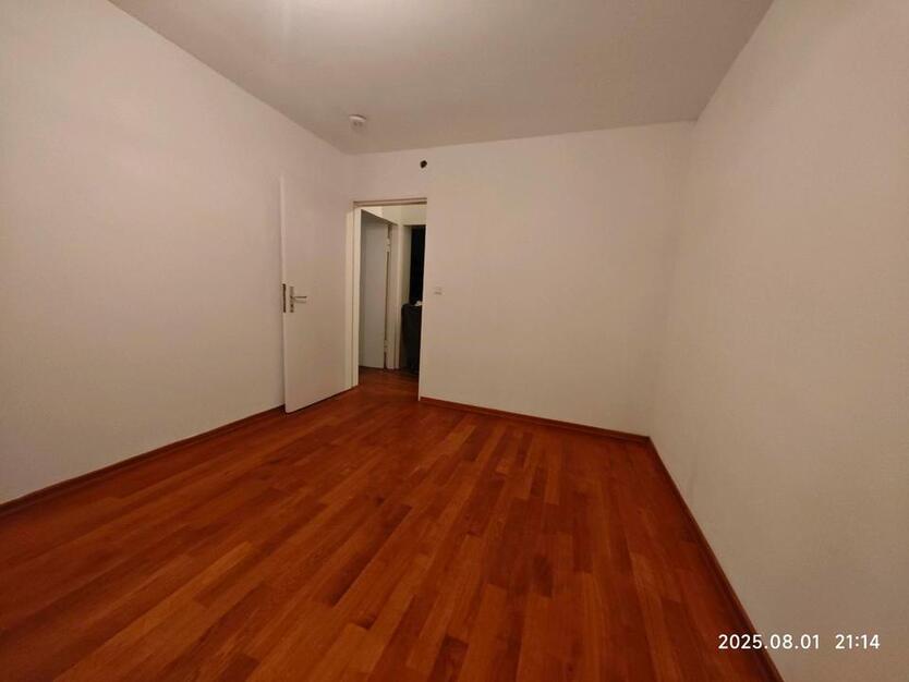 WG in großer Wohnung