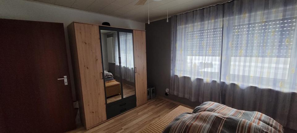 Etagenwohnung Oberaula - 4 Zimmer, 110 m&sup2;, 850&euro; | Angebot:25632156