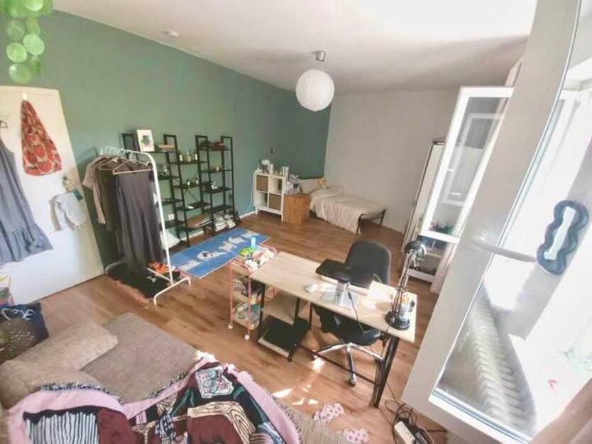 Helles Zimmer in toller Altbau-WG im Kreuzviertel