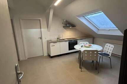 Wohnung Karlsruhe Innenstadt-Ost - 3 Zimmer, 15 m&sup2;, 450&euro; | Angebot:26759606