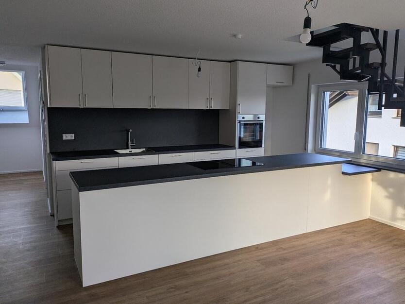 Schöne Neubau 4-Zimmerwohnung