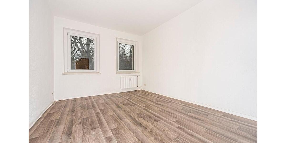 Etagenwohnung Eisleben (Lutherstadt) - 3 Zimmer, 68 m&sup2;, 450&euro; | Angebot:23871948
