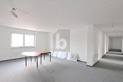 TÜP BÜRO IM 1. OG MIT AUFZUG 7 zimmer