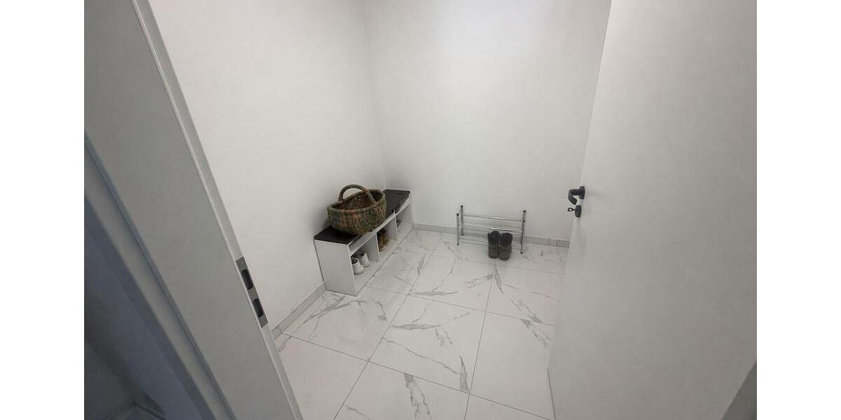 Etagenwohnung Cham - 5 Zimmer, 120 m&sup2;, 950&euro; | Angebot:26252399