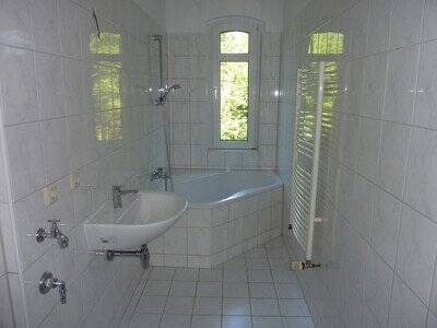 Etagenwohnung Weißenfels - 4 Zimmer, 81 m&sup2;, 410&euro; | Angebot:25733073