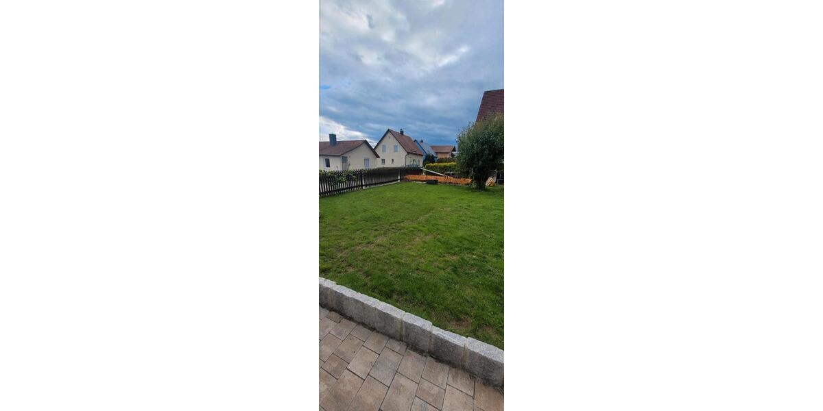 Erdgeschoßwohnung Maxhütte-Haidhof Haidhof - 4 Zimmer, 82 m&sup2;, 900&euro; | Angebot:26639949