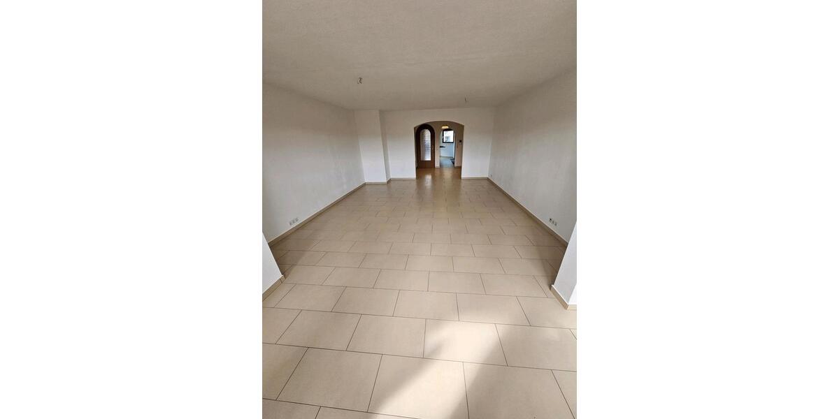 Etagenwohnung Schwörstadt - 3.5 Zimmer, 94 m&sup2;, 1.250&euro; | Angebot:26071870