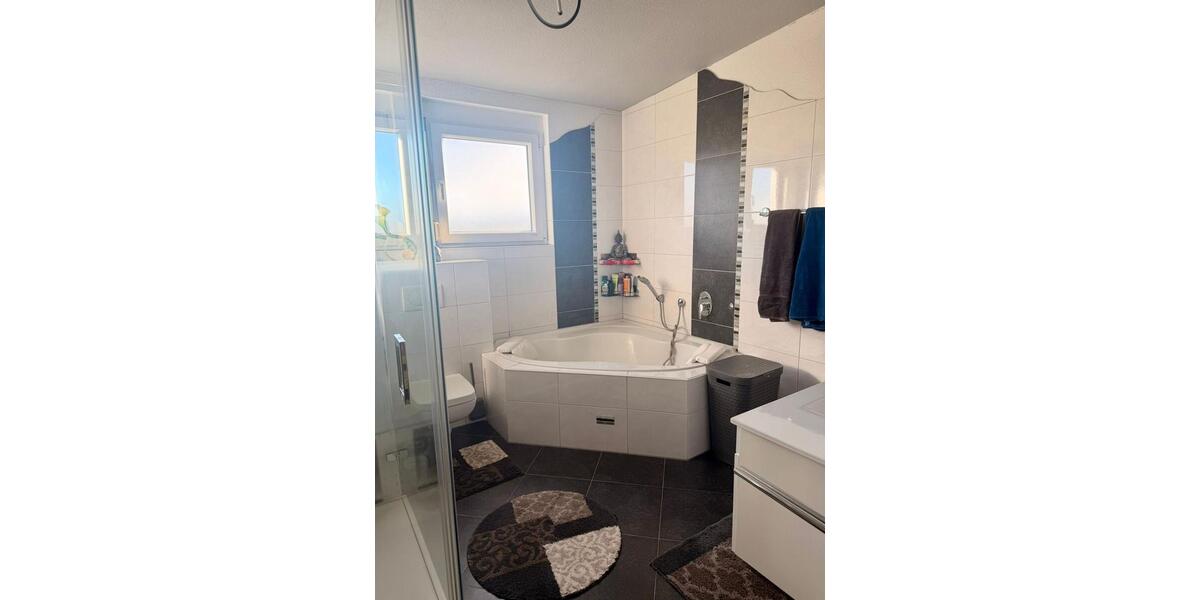 Dachgeschoßwohnung Elchesheim-Illingen Illingen - 3 Zimmer, 83 m&sup2;, 950&euro; | Angebot:24681638