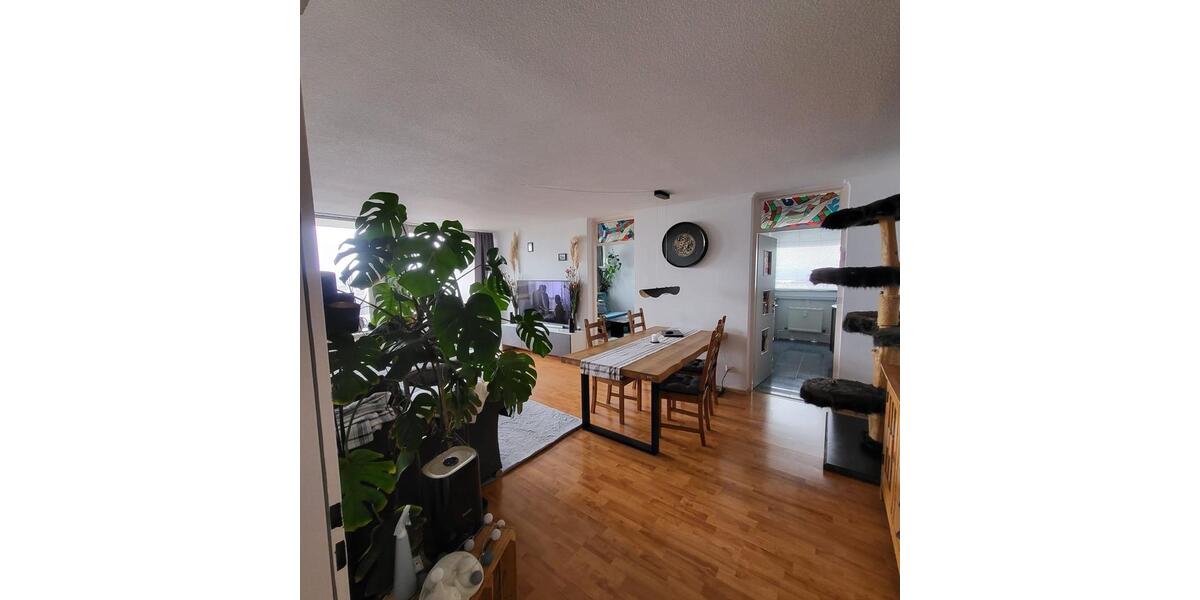 Etagenwohnung Neu-Ulm Ludwigsfeld - 3 Zimmer, 86 m&sup2;, 1.500&euro; | Angebot:25144645