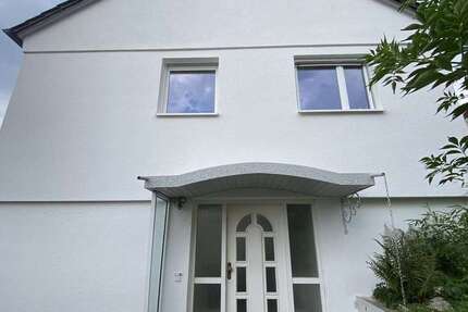 Haus Erbach - 6.5 Zimmer, 120 m&sup2;, 1.500&euro; | Angebot:27249225