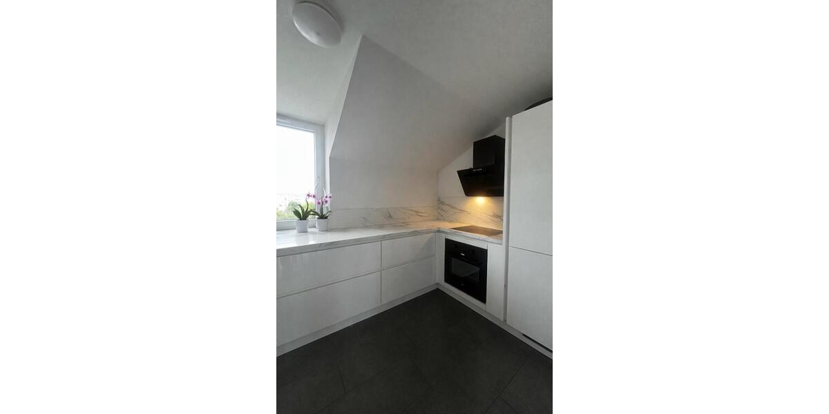 Dachgeschoßwohnung Düsseldorf Stadtbezirk 6 - 2 Zimmer, 61 m&sup2;, 694&euro; | Angebot:26262994