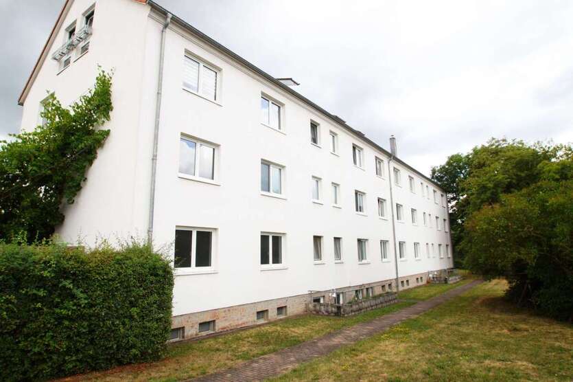 Sanierte 3-Raumwohnung mit Einbauküche in Thräna 3 zimmer
