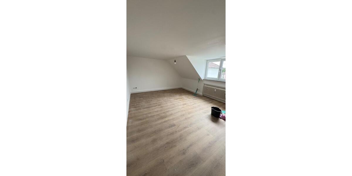 Dachgeschoßwohnung Straubing - 4 Zimmer, 77 m&sup2;, 950&euro; | Angebot:26644970
