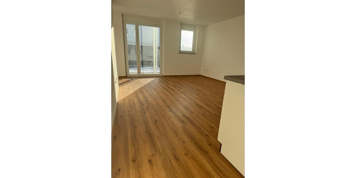 Erdgeschoßwohnung Kemnath - 3 Zimmer, 70 m&sup2;, 840&euro; | Angebot:24748005