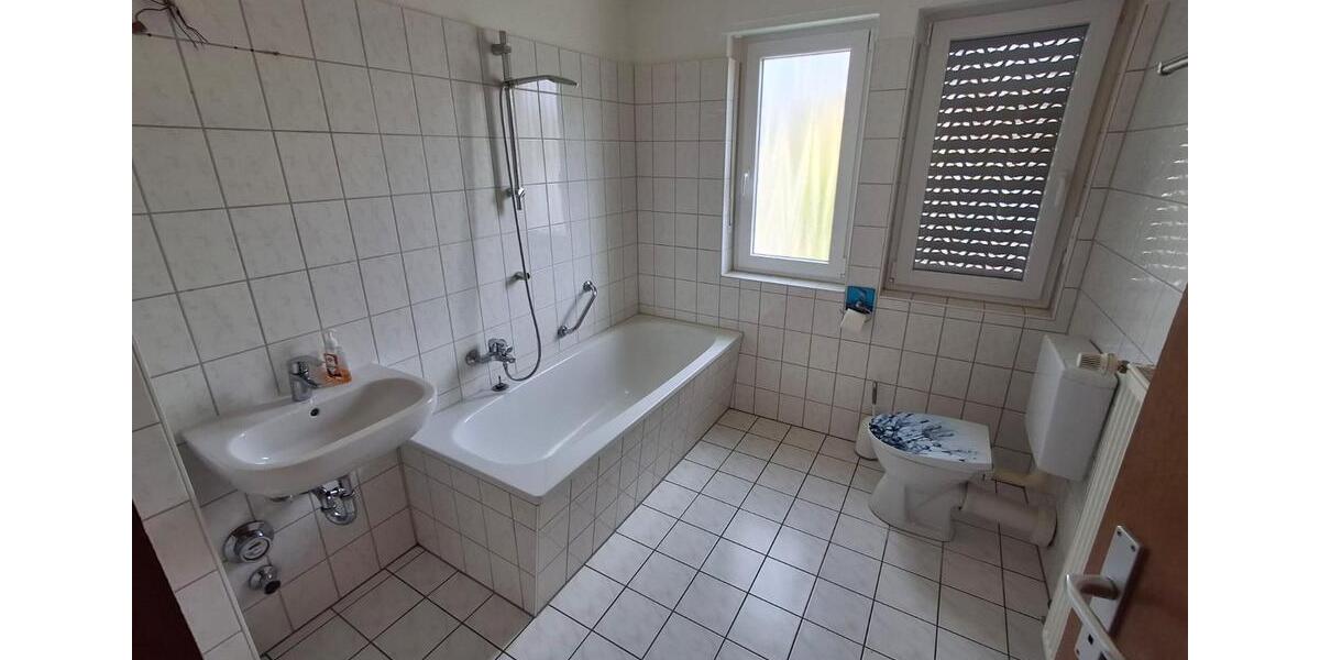 Etagenwohnung Frankenberg (Eder) - 4 Zimmer, 78 m&sup2;, 510&euro; | Angebot:23458334