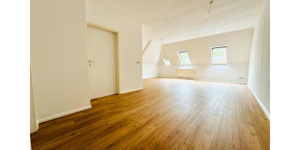 Dachgeschoßwohnung Leipzig Nord - 2 Zimmer, 56 m&sup2;, 610&euro; | Angebot:26688126
