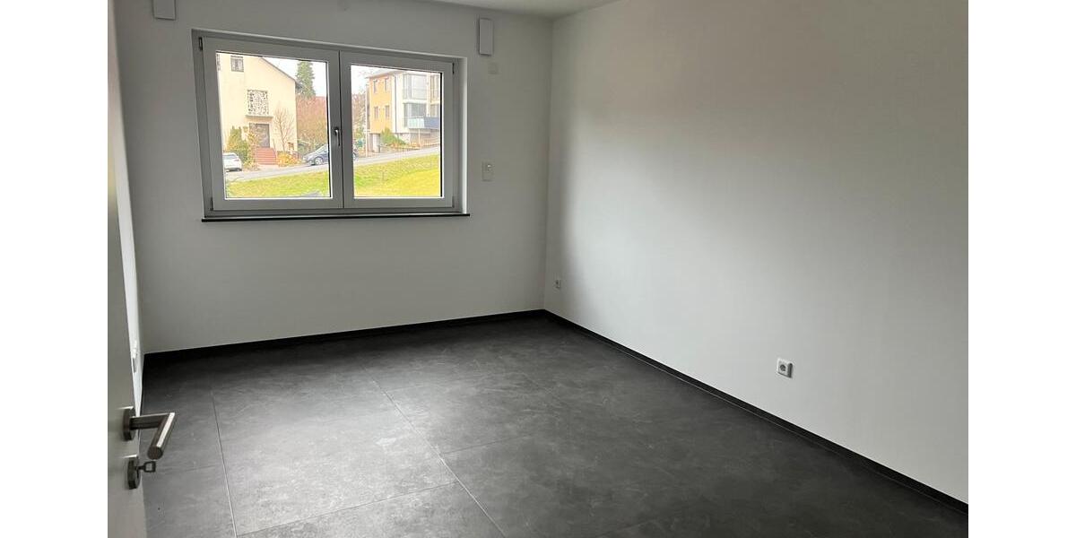 Etagenwohnung Lohr am Main - 3 Zimmer, 100 m&sup2;, 1.250&euro; | Angebot:25824628