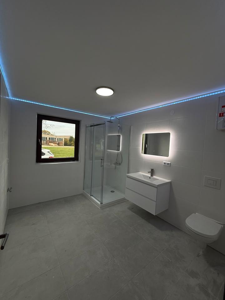 Kernsanierte 4-Zimmer-Wohnung mit Winterterrasse in Trieb zimmer