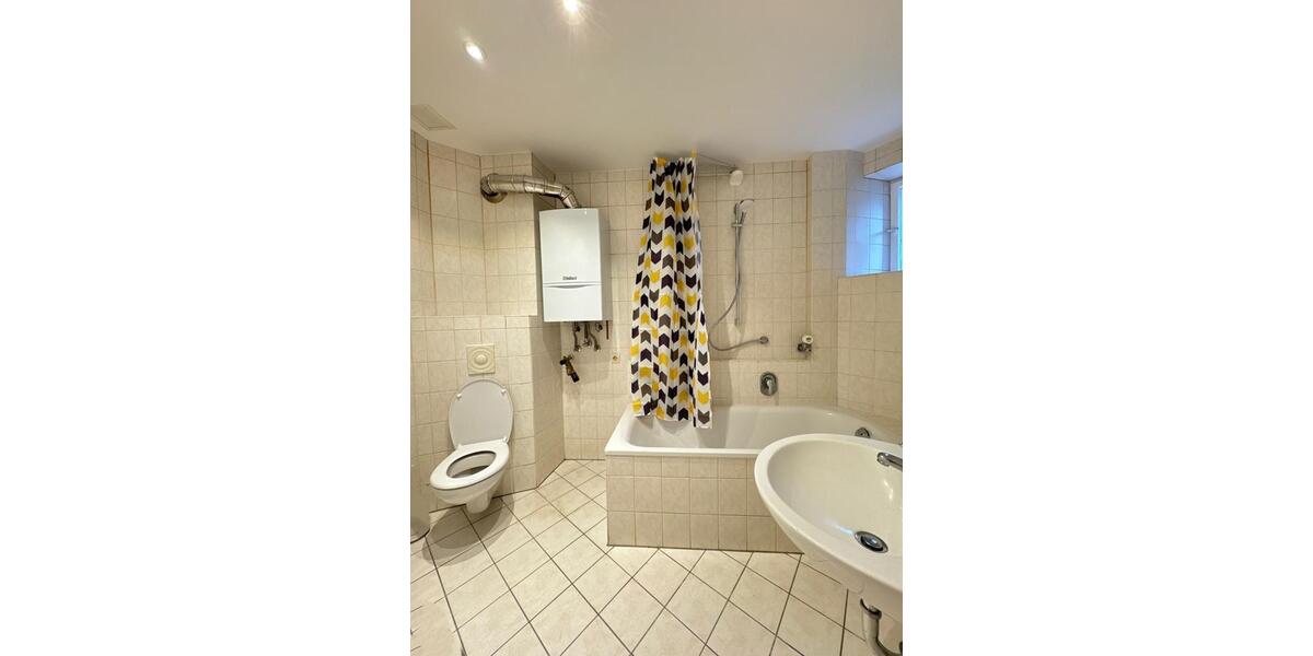 Etagenwohnung Saarbrücken West - 4 Zimmer, 106 m&sup2;, 800&euro; | Angebot:26285985