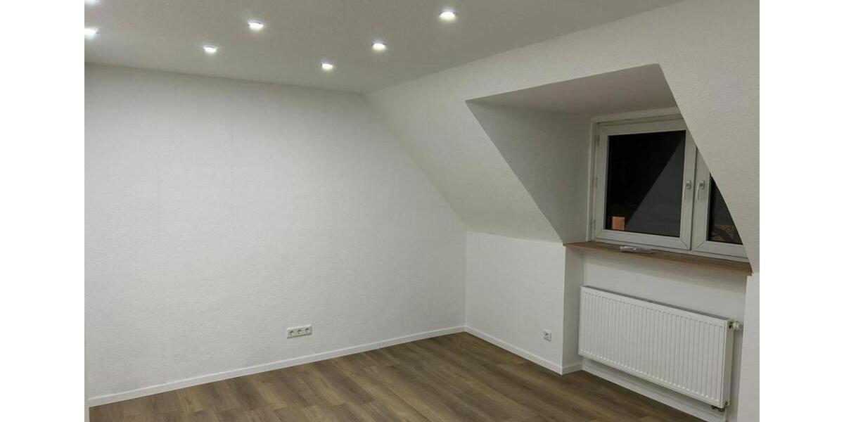 Moderne WG Zimmer | Top Lage | 33 Zimmer frei 3 zimmer