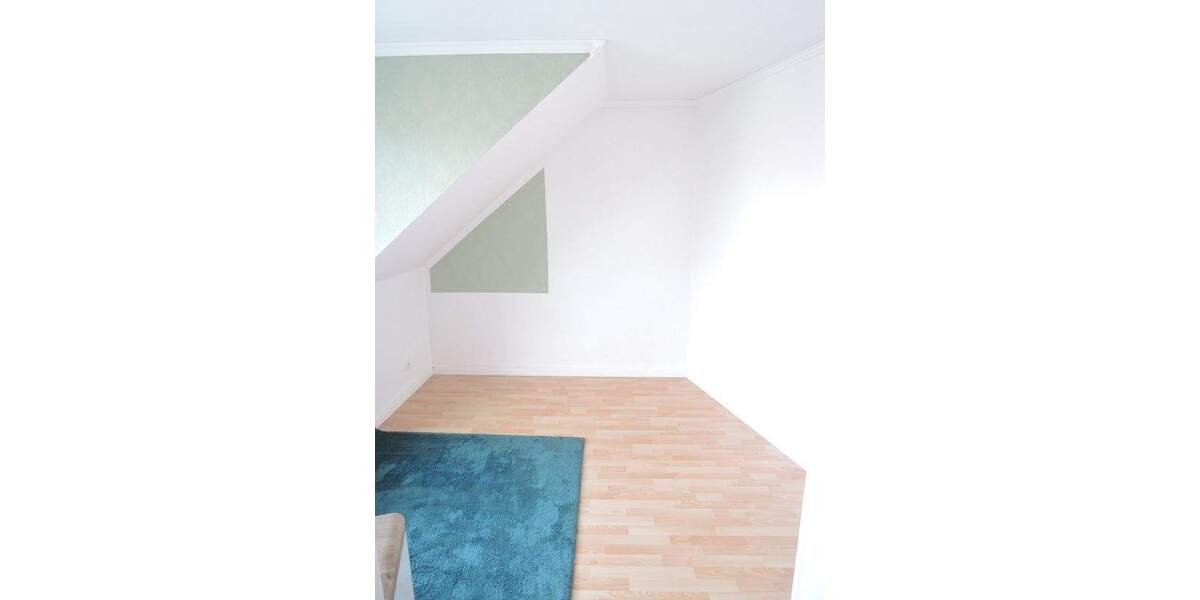 Gepflegte, helle Nichtraucher Eigentumswohnung mit Balkon und Tiefgaragenstellplatz in ruhiger Innenstadtlage 3 zimmer