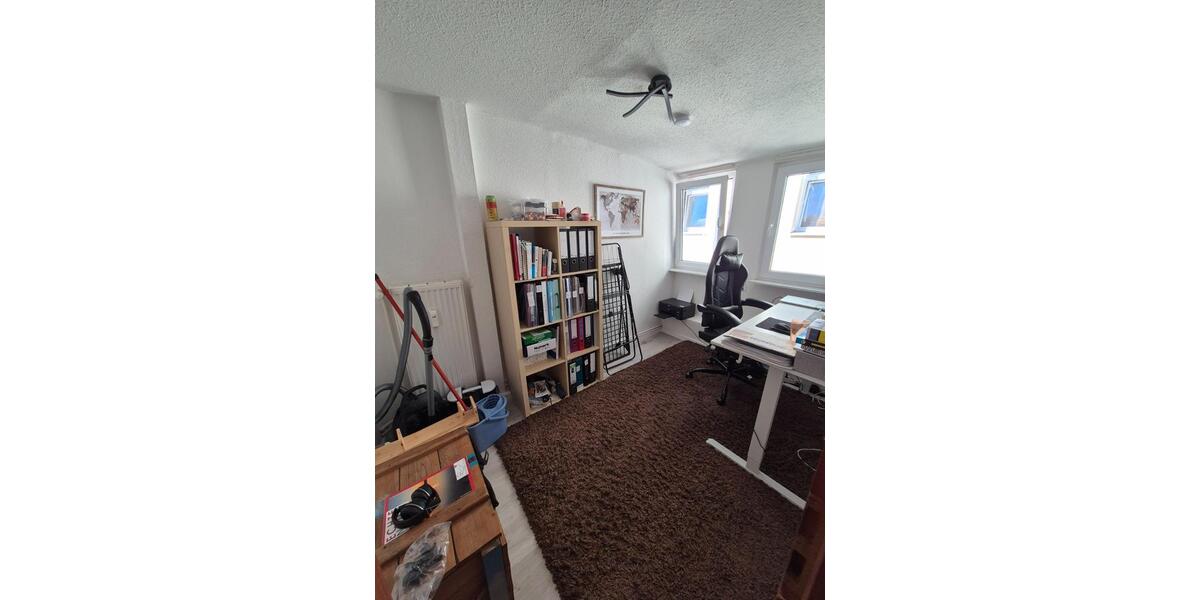 Dachgeschoßwohnung Neumünster - 3 Zimmer, 54 m&sup2;, 600&euro; | Angebot:26560695