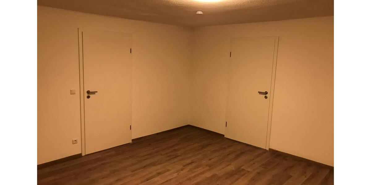 Etagenwohnung Holzgerlingen - 10 Zimmer, 240 m&sup2;, 3.800&euro; | Angebot:26625630