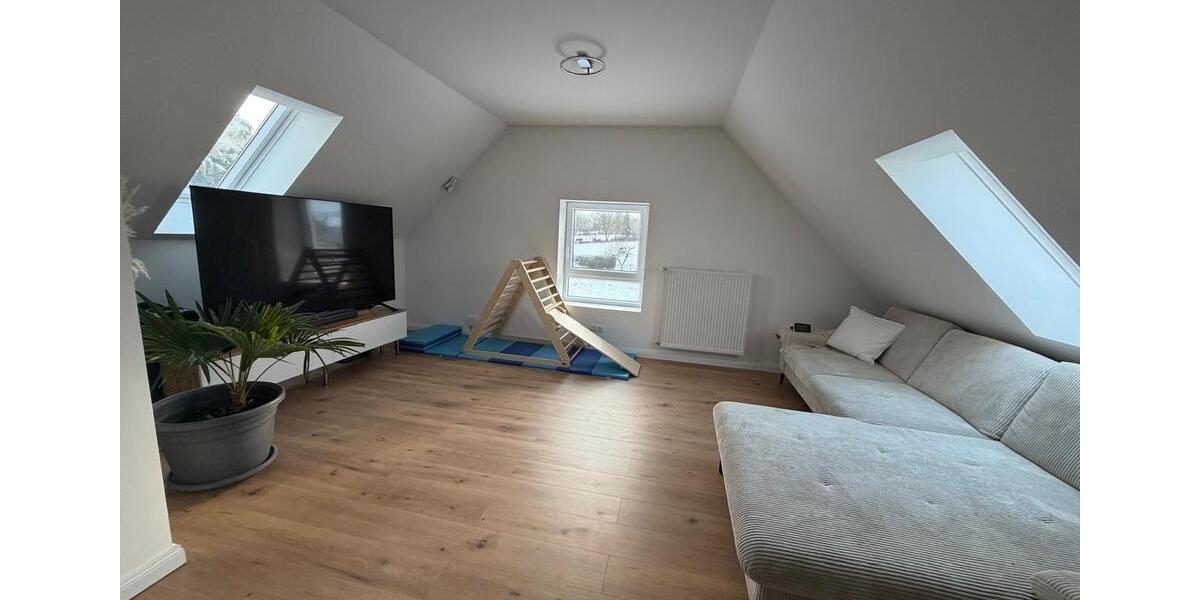 Mehrfamilienhaus, Wohnhaus Bargteheide - 6 Zimmer, 140 m&sup2;, 1.800&euro; | Angebot:24409912