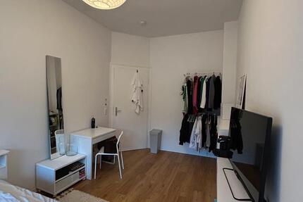 NUR FRAUEN! 1 -WG Zimmer in Frankfurt am Main ab 01.11 zimmer