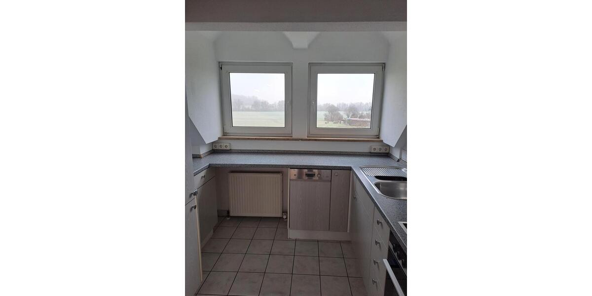 Dachgeschoßwohnung Adelsdorf - 3 Zimmer, 77 m&sup2;, 870&euro; | Angebot:23879643