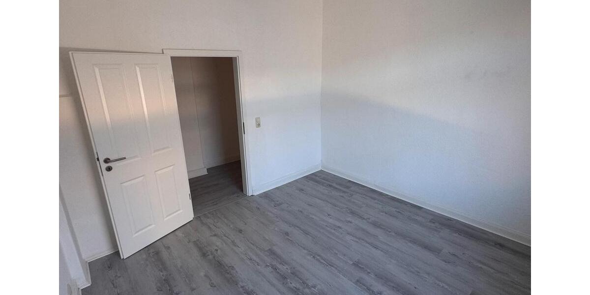 Etagenwohnung Bad Schwartau - 3 Zimmer, 70 m&sup2;, 1.000&euro; | Angebot:25825429