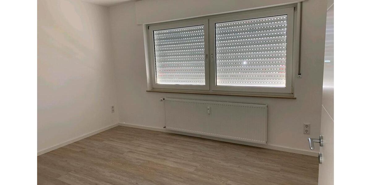 Erdgeschoßwohnung Detmold - 2 Zimmer, 50 m&sup2;, 450&euro; | Angebot:25095643