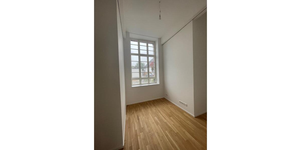 Hochparterre Wermelskirchen - 3 Zimmer, 130 m&sup2;, 1.680&euro; | Angebot:25580152