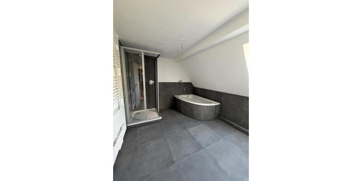 Dachgeschoßwohnung Töging am Inn - 3 Zimmer, 78 m&sup2;, 670&euro; | Angebot:26619202