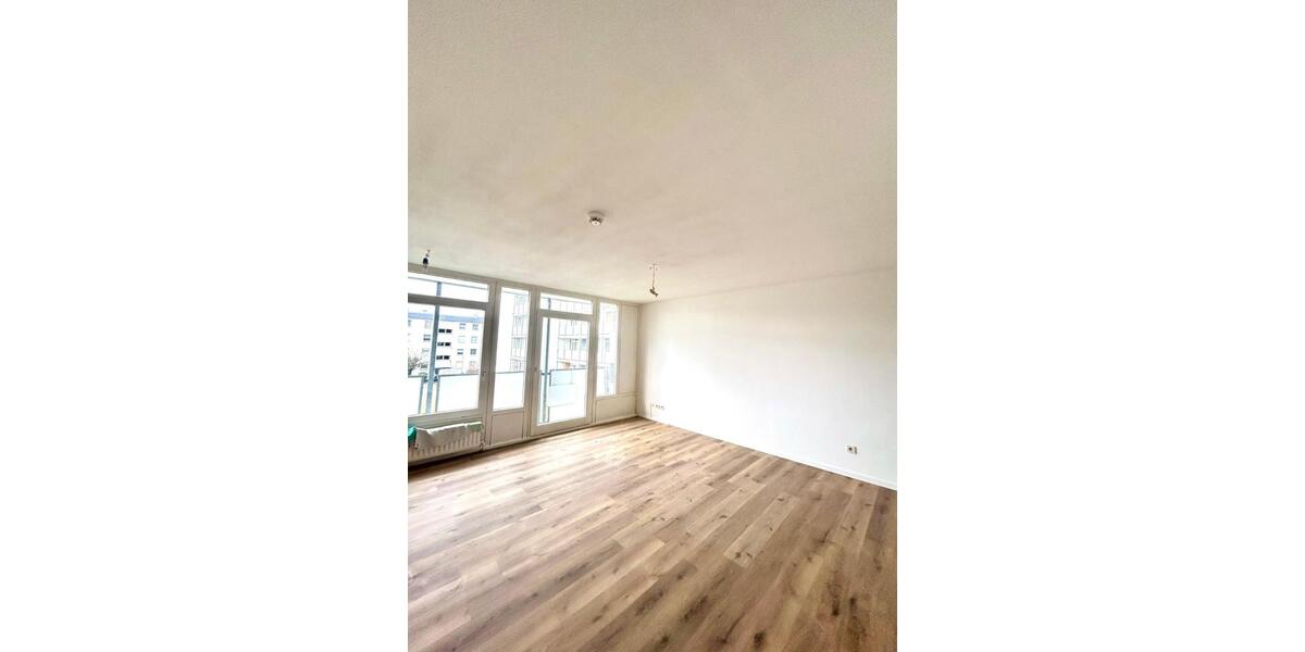 Etagenwohnung Ludwigshafen am Rhein Ludwigshafen-Oggersheim - 1 Zimmer, 50 m&sup2;, 690&euro; | Angebot:24881362