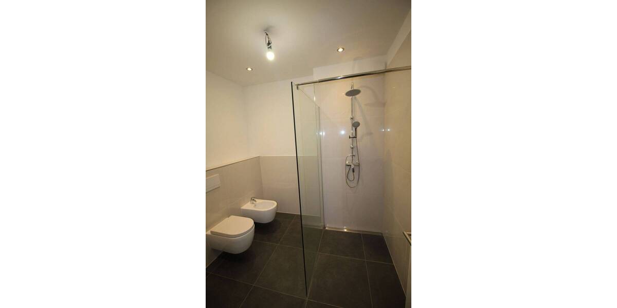 Etagenwohnung Berlin Niederschöneweide - 2 Zimmer, 61 m&sup2;, 976&euro; | Angebot:26733195