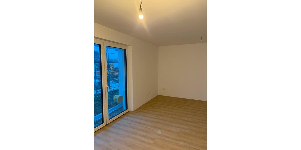 Erdgeschoßwohnung Bad Wünnenberg - 2.5 Zimmer, 81 m&sup2;, 743&euro; | Angebot:24869997