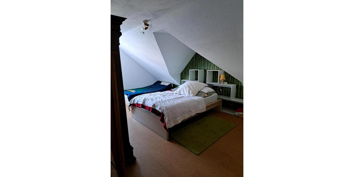 2 Zimmer, Küche, Bad, Balkon, Autostellplatz 1 zimmer