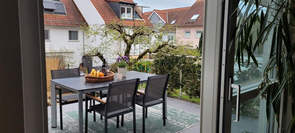 Erdgeschoßwohnung Bad Vilbel - 2 Zimmer, 75 m&sup2;, 1.385&euro; | Angebot:26026680